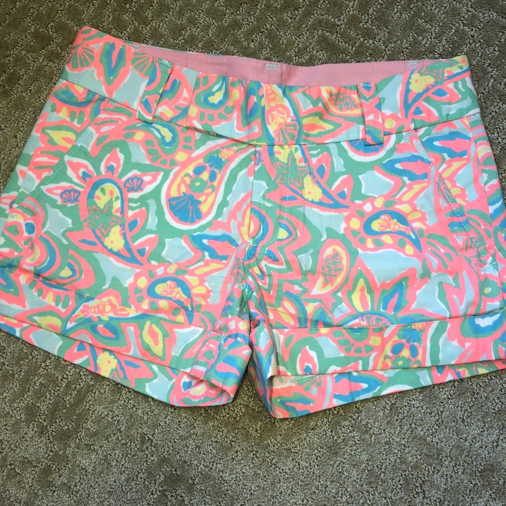 Lilly Pulitzer Barclays Shorts in Neon Print